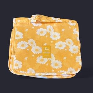 Daisy makeup organization travel bag